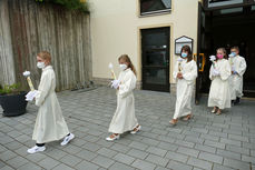 Feier der 1. Heiligen Kommunion in Sankt Crescentius (Foto: Karl-Franz Thiede)